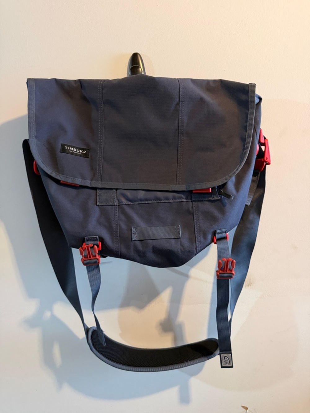Timbuk2 Gray Messenger Bag with Red Accents